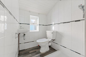 Photo 18- click for photo gallery